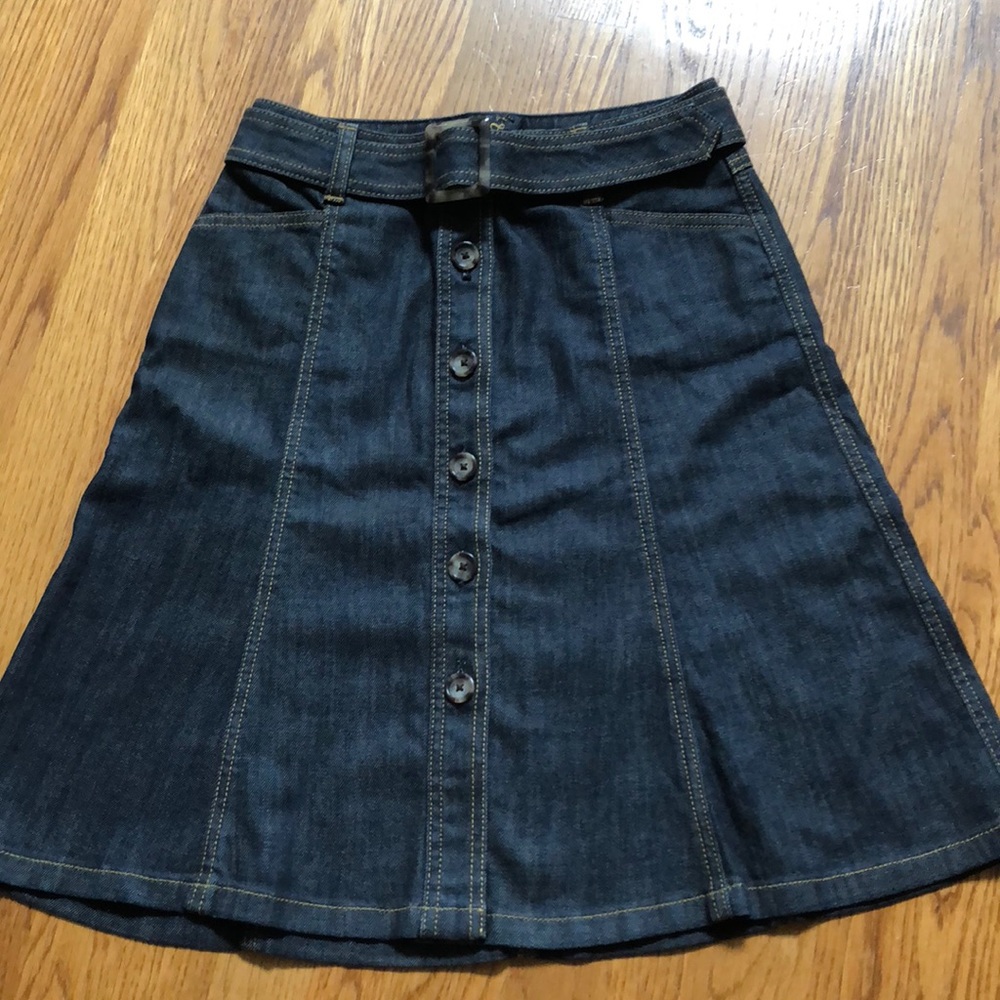 Denim button down skirt w/removable belt